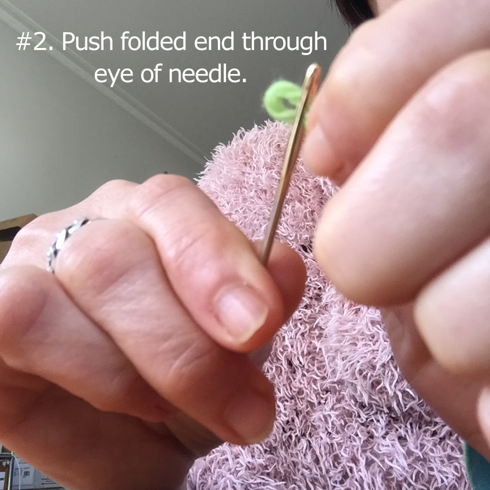 How to Thread Yarn through a Needle ・ClearlyHelena